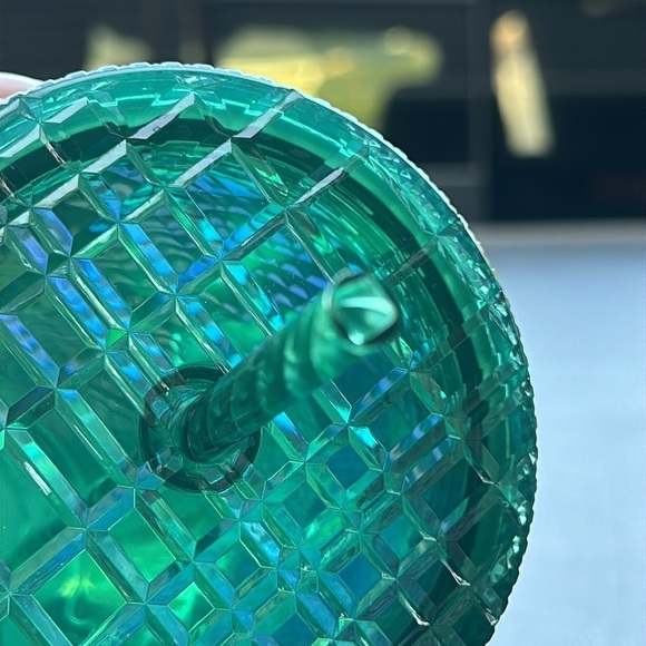 Starbucks Jeweled Iridescent Green Winter 2021 Venti Tumbler 24oz. - Picture 6 of 8